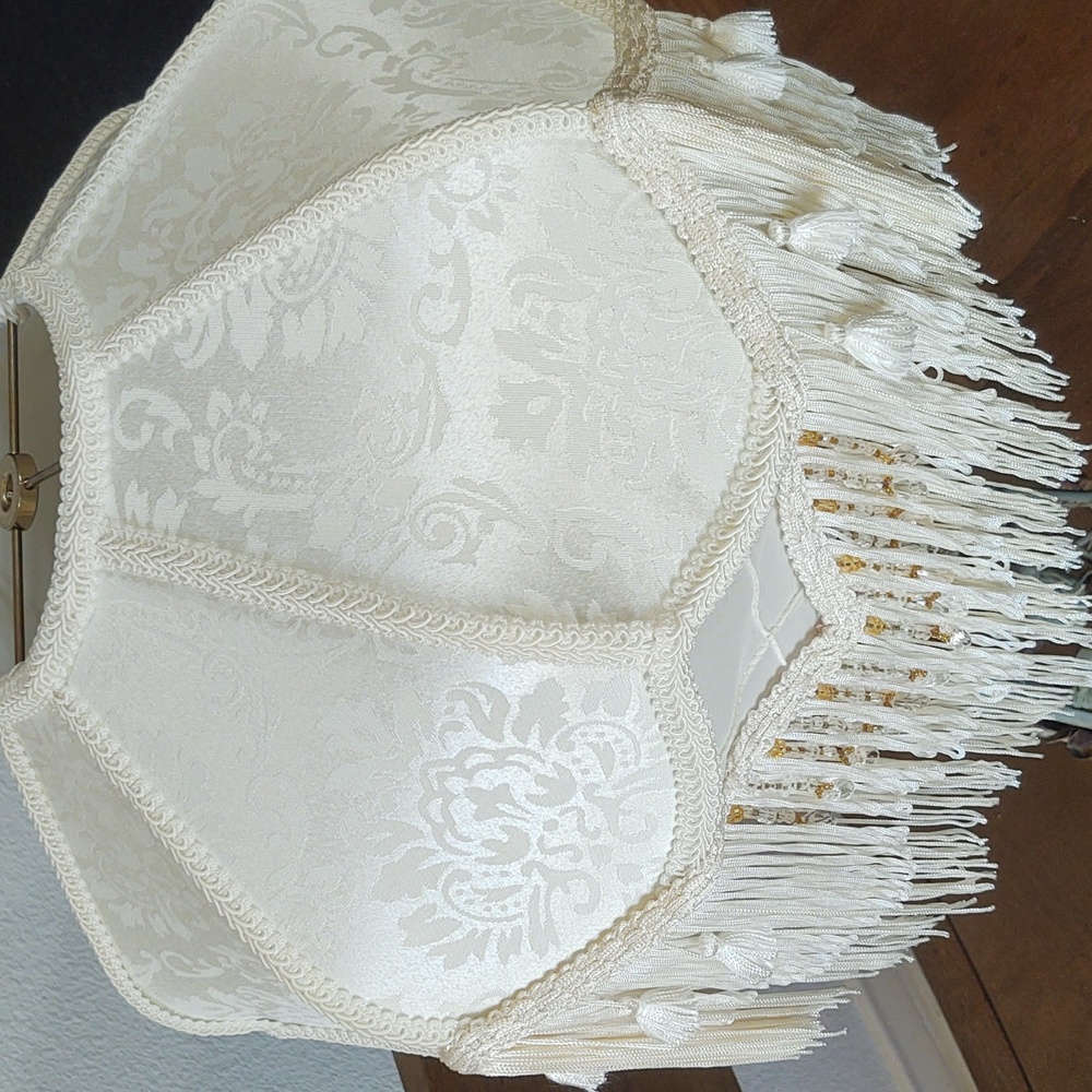 Vintage Ivory Lamp - Picture 3 of 7